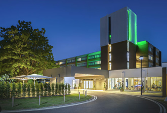 Airport Hotels with Parking