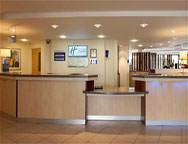 Express Holiday Inn - Reception Express Holiday Inn Cardiff Airport