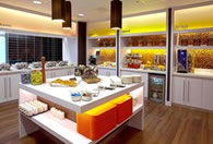 Hampton By Hilton FREE Breakfast Hampton By Hilton Gatwick - Breakfast Bar