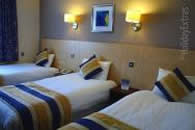 Days Hotel Gatwick Triple Room Days Hotel Gatwick Triple Room