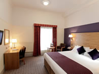 Manchester Mercure Bowden Bedroom