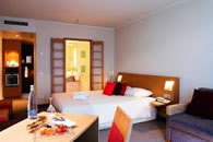 Novotel Hotel - Bedroom Novotel Hotel Newcastle Airport