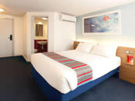 Days Inn Stansted Bedroom